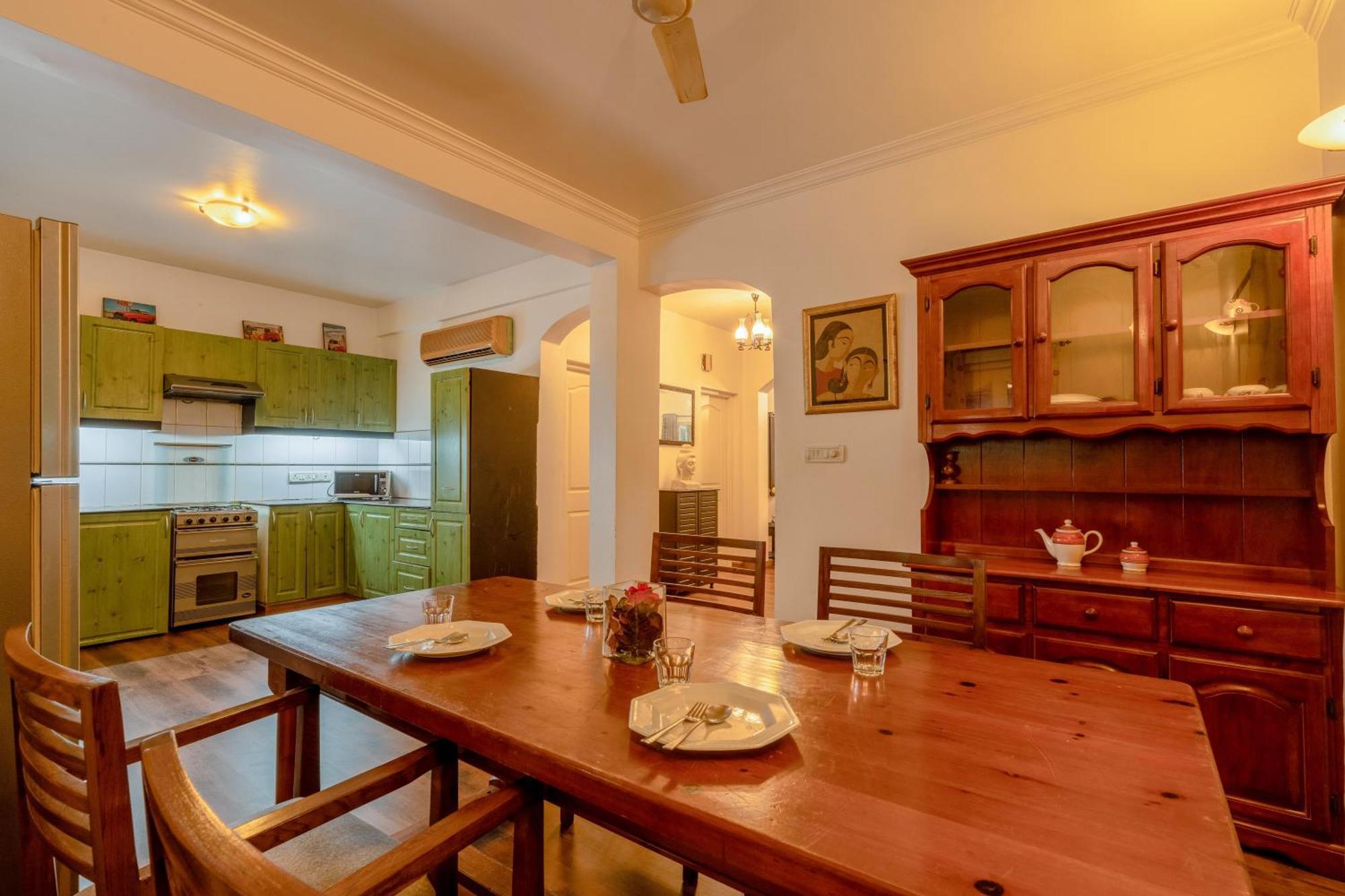 The Bumblebee- Serene 3bhk Villa- Candolim, Goa By Staymonkey *