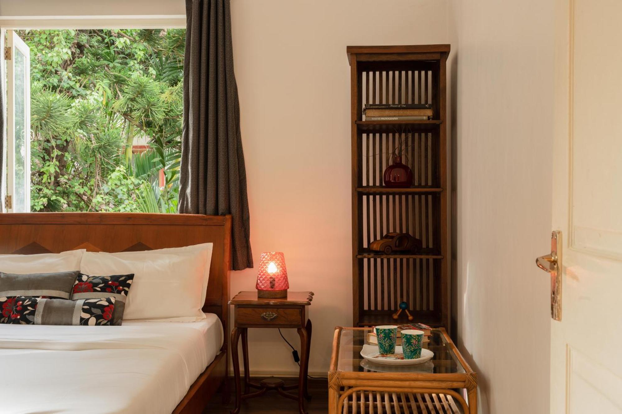 The Bumblebee- Serene 3bhk Villa- Candolim, Goa By Staymonkey